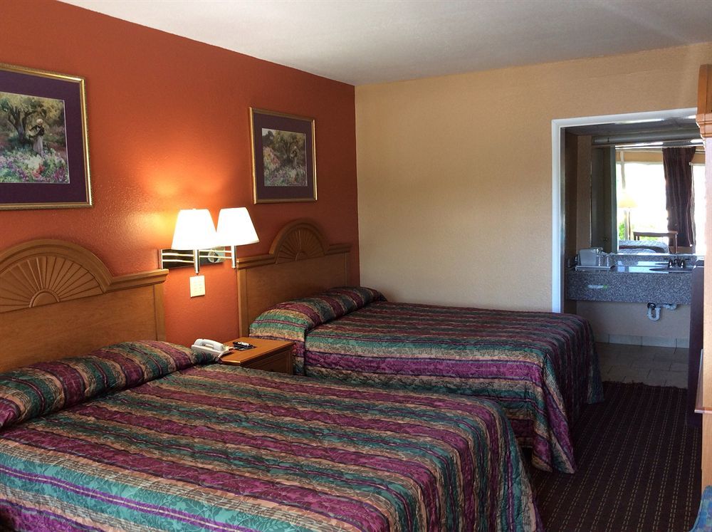 Lakeview Inn - Kingston Extérieur photo
