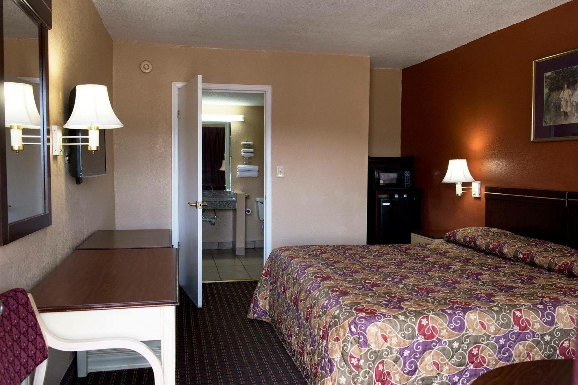 Lakeview Inn - Kingston Extérieur photo